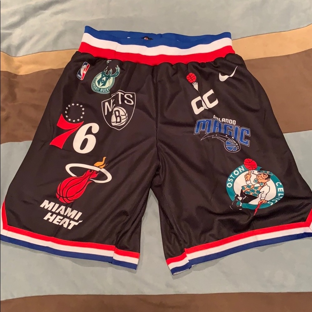 Supreme nba shorts. NWT. Large.